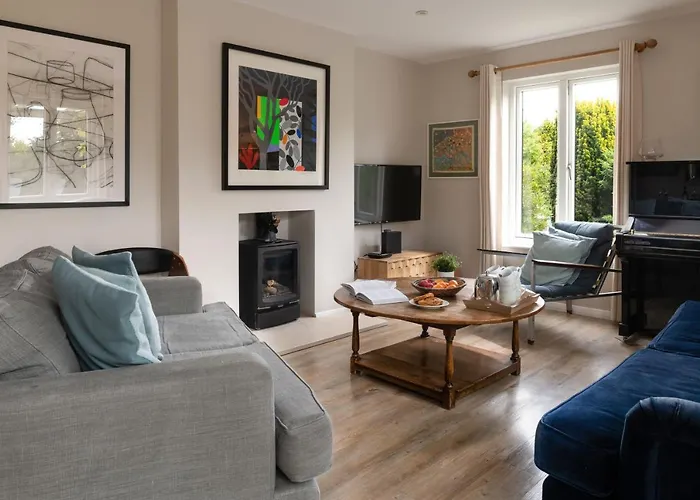 Lewes Heights Is A Spacious Modern Luxury Home With Stunning Views