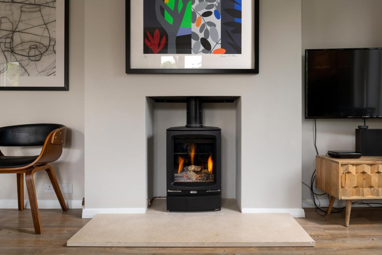 Heights Is A Spacious Modern Luxury With Stunning Views *