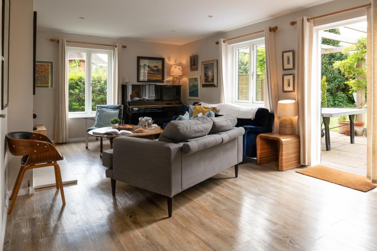 Heights Is A Spacious Modern Luxury With Stunning Views Villa *
